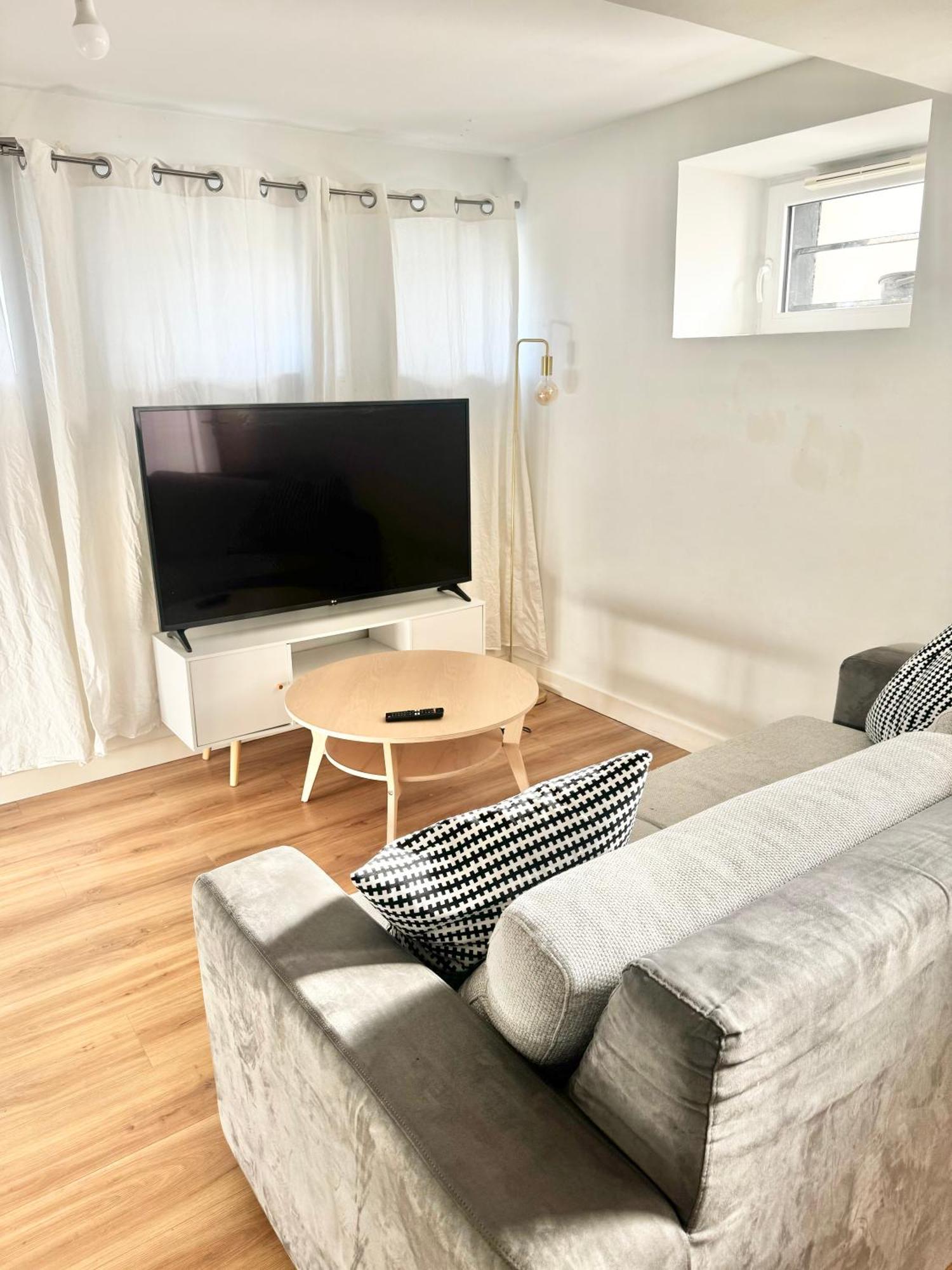 Appartements Meubles Brest Gay Lussac Kültér fotó